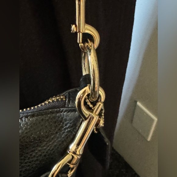 Auth. Coach Duffel Bag Black/gold Pebble Leather Crossbody free key chain - Picture 4 of 10